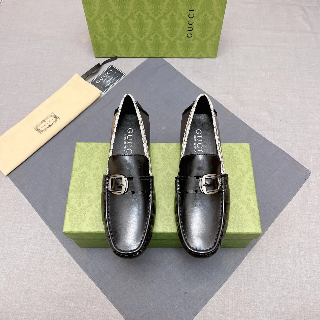 p400 GUCCI, Gucci official flagship store original casual beanie shoes ~ Four Seasons Trendy Shoes 👟》New version at the counter, Gucci 1:1 high-quality workmanship, upper: imported pebbled calfskin, genuine sweat-absorbent pigskin lining, fashionable lazy business style design, casual loafers, running shoes are perfect for young people. British fashion boots 😍 Equipped with original raw rubber wear-resistant outsole, absolutely high-end and classy, ​​suitable for drivers only 🚗 A must-have for fashionable men, standard code 37-45 No. 071